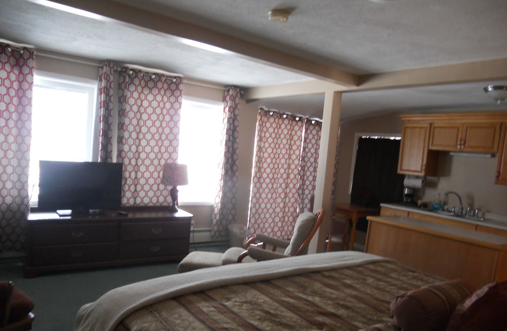 Stone Fence Resort Огденсбург Экстерьер фото