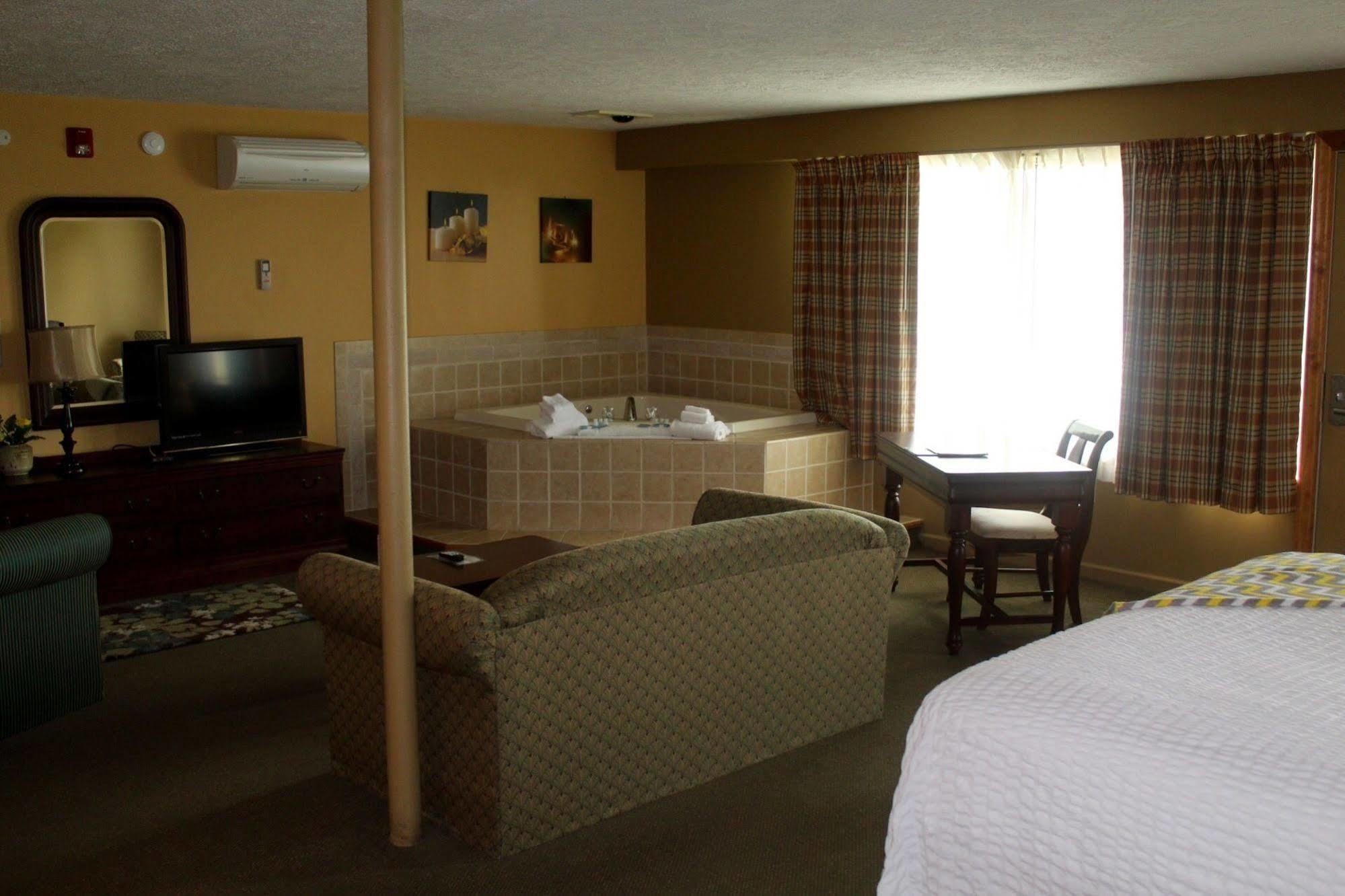 Stone Fence Resort Огденсбург Экстерьер фото